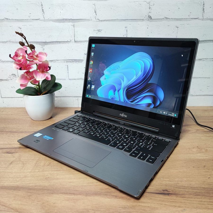 Ноутбук Б/В Fujitsu T936, Intel Core i5-6200U, DDR4 8GB, SSD 128GB, 13" Full HD Сенсор