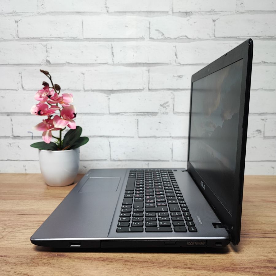 Ноутбук Б/В ASUS X550J, Intel Core i7-7410HQ, DDR3 8 GB, SSD 128GB, NVIDIA GeForce GTX 850M 2Gb, 15.6" Full HD