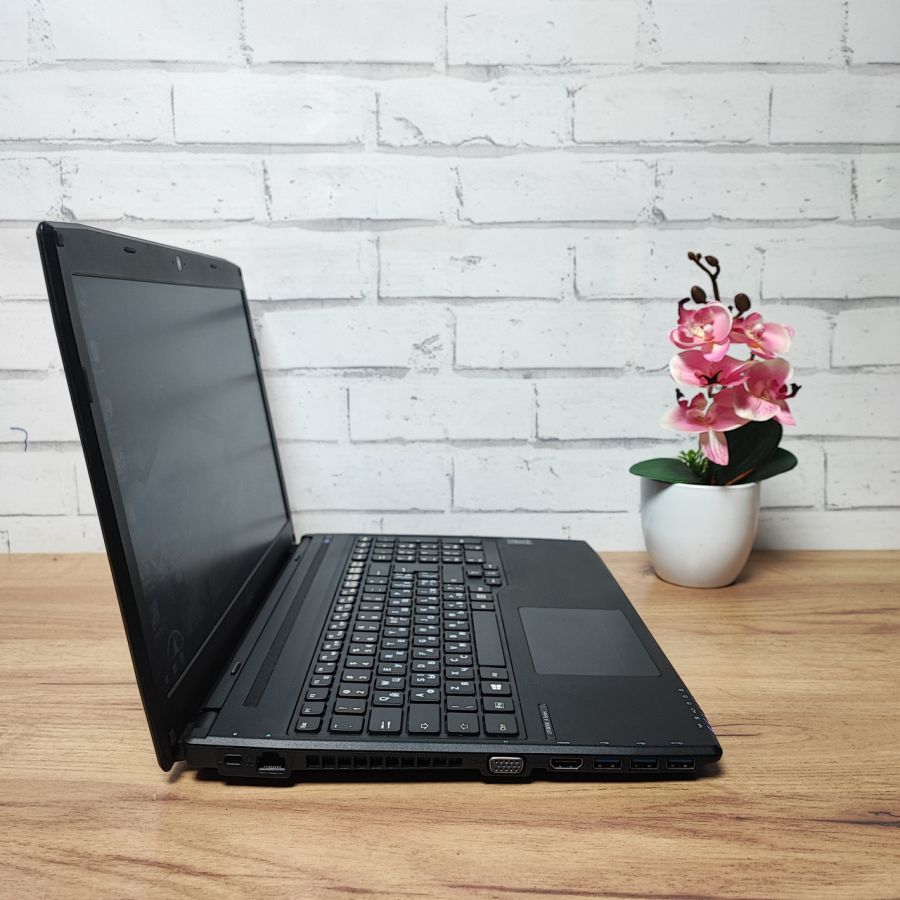 Ноутбук Б/В Fujitsu A514, Intel Core i3-4005U, DDR3 8 GB, SSD 128GB, 15.6" HD