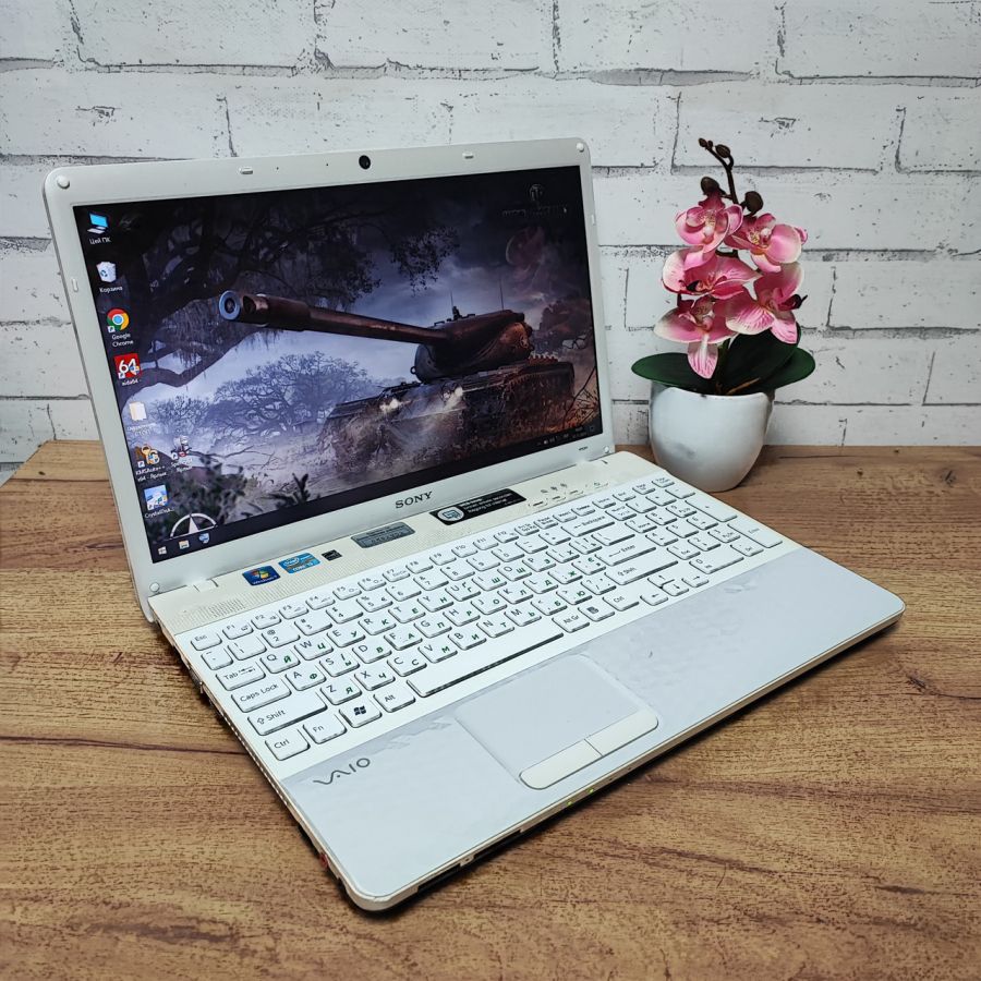 Ноутбук Б/В Sony PCG-71911M, Intel Core i3-2330M, DDR3 8GB, SSD 128GB, 15.6" HD