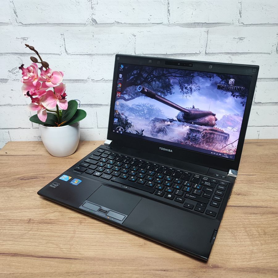 Ноутбук Б/В Toshiba Portege R700-183, Intel Core i5-560M, DDR3 8 GB, SSD 128GB, 13.3" HD