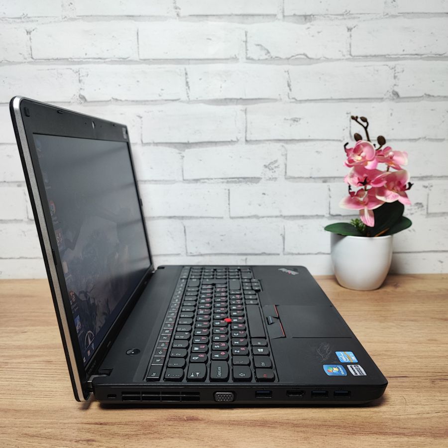 Ноутбук Б/В Lenovo E530, Intel Core i3-3110M, DDR3 8 GB, SSD 128GB, 15.6" HD