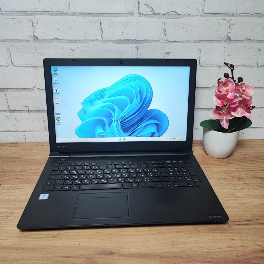 Ноутбук Б/В Toshiba Satellite Pro R50-EC-11G, Intel Core i3-8130U, DDR4 8 GB, SSD 128GB, 15.6" HD