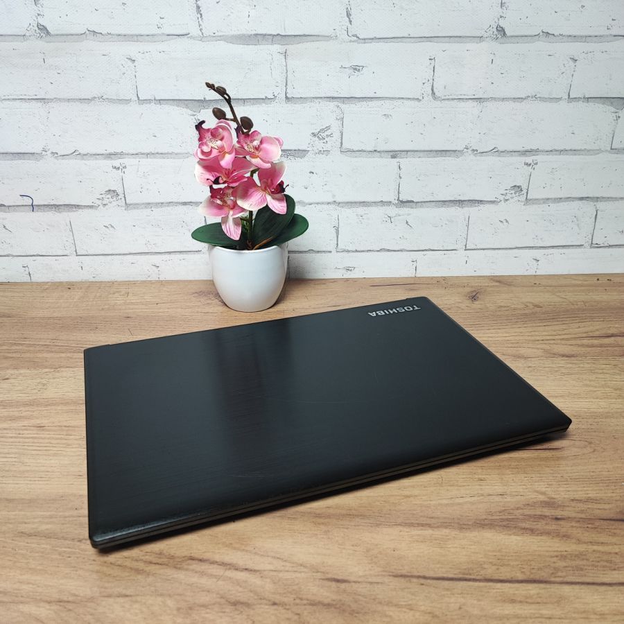Ноутбук Б/В Toshiba Satellite Pro R50-EC-11G, Intel Core i3-8130U, DDR4 8GB, SSD 128GB, 15.6" HD
