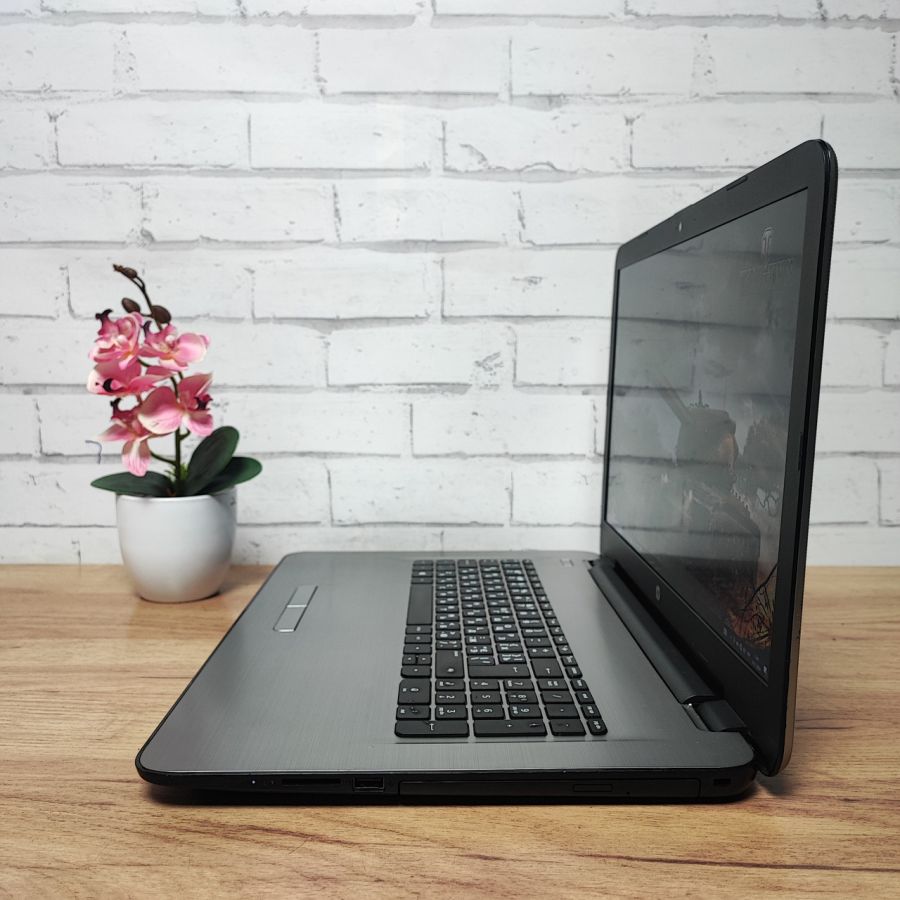 Ноутбук Б/В HP X025ND, Intel Core i3-6006U, DDR4 16 GB, SSD 256GB, 17" Full HD