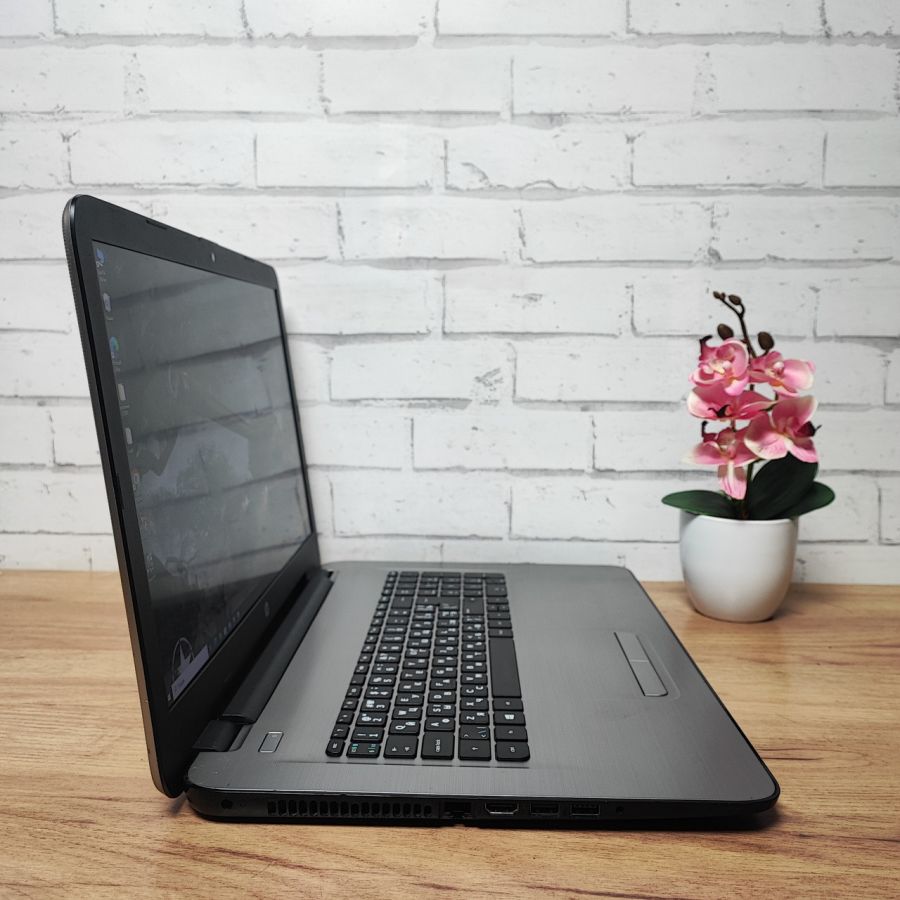 Ноутбук Б/В HP X025ND, Intel Core i3-6006U, DDR4 16 GB, SSD 256GB, 17" Full HD