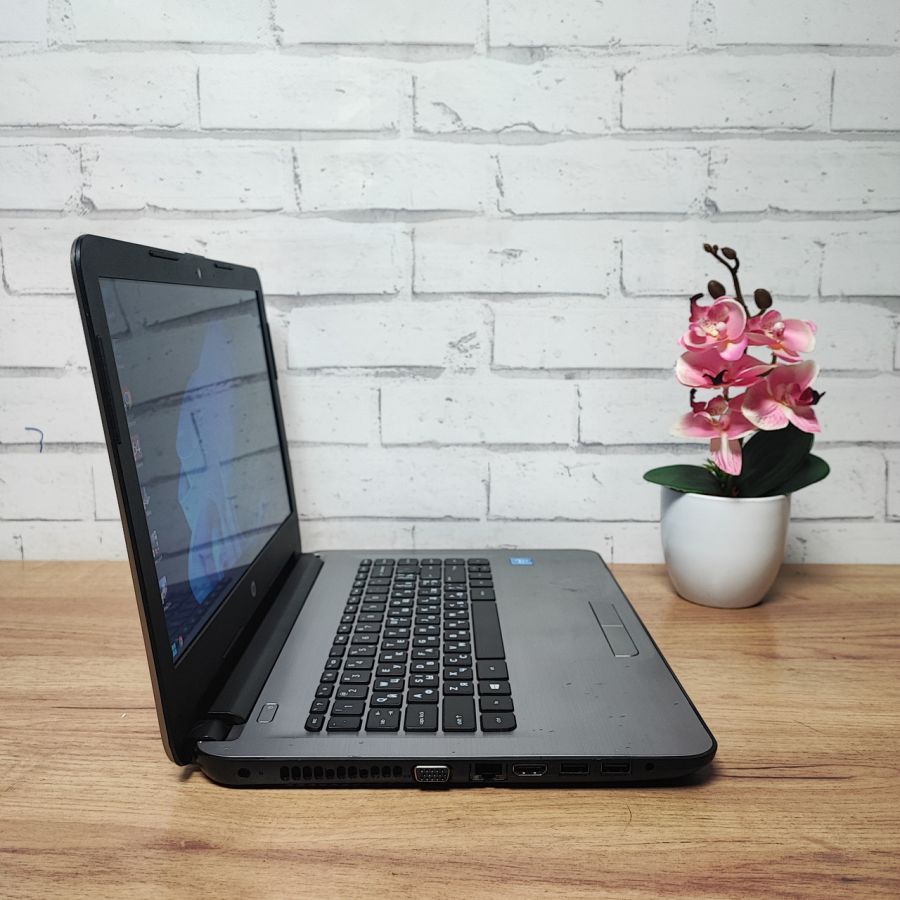 Уцінка! Ноутбук Б/В HP am-005ND, Intel Celeron N3060, DDR3 8 GB, SSD 128GB, 15.6" HD
