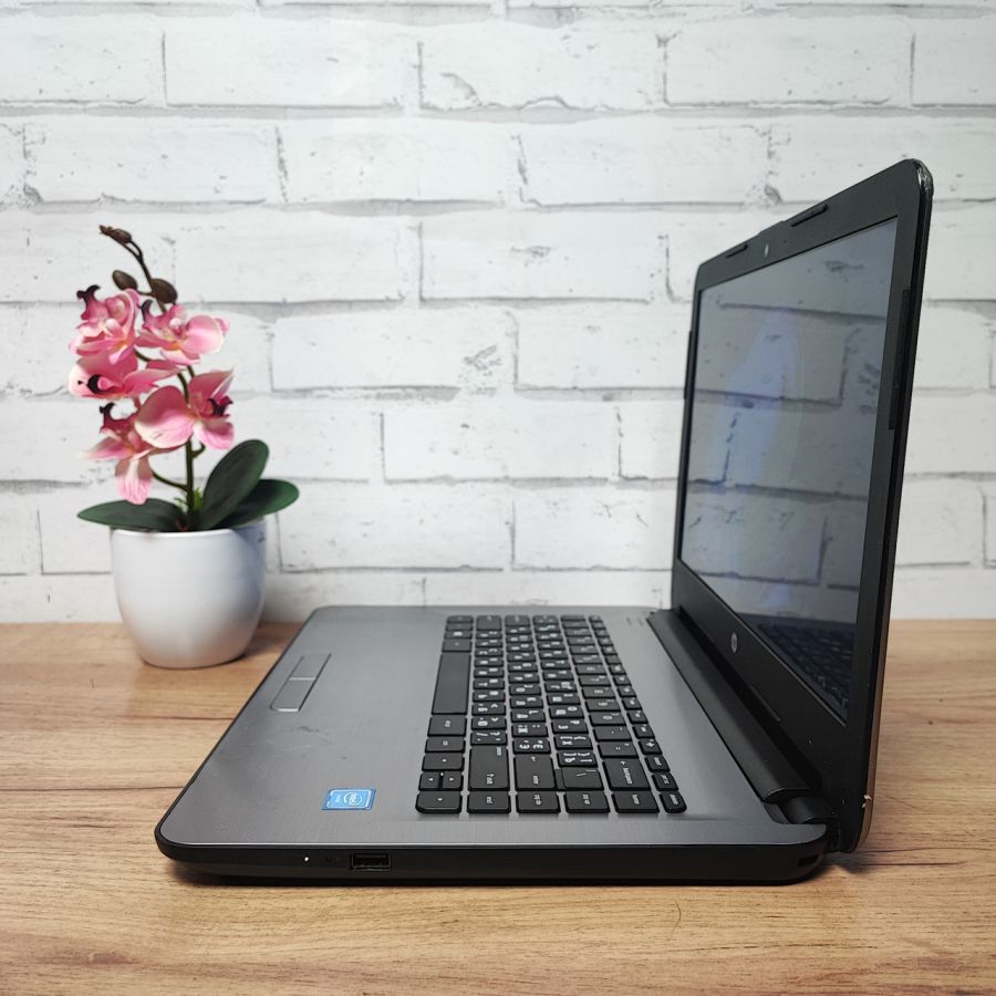 Уцінка! Ноутбук Б/В HP am-005ND, Intel Celeron N3060, DDR3 8 GB, SSD 128GB, 15.6" HD