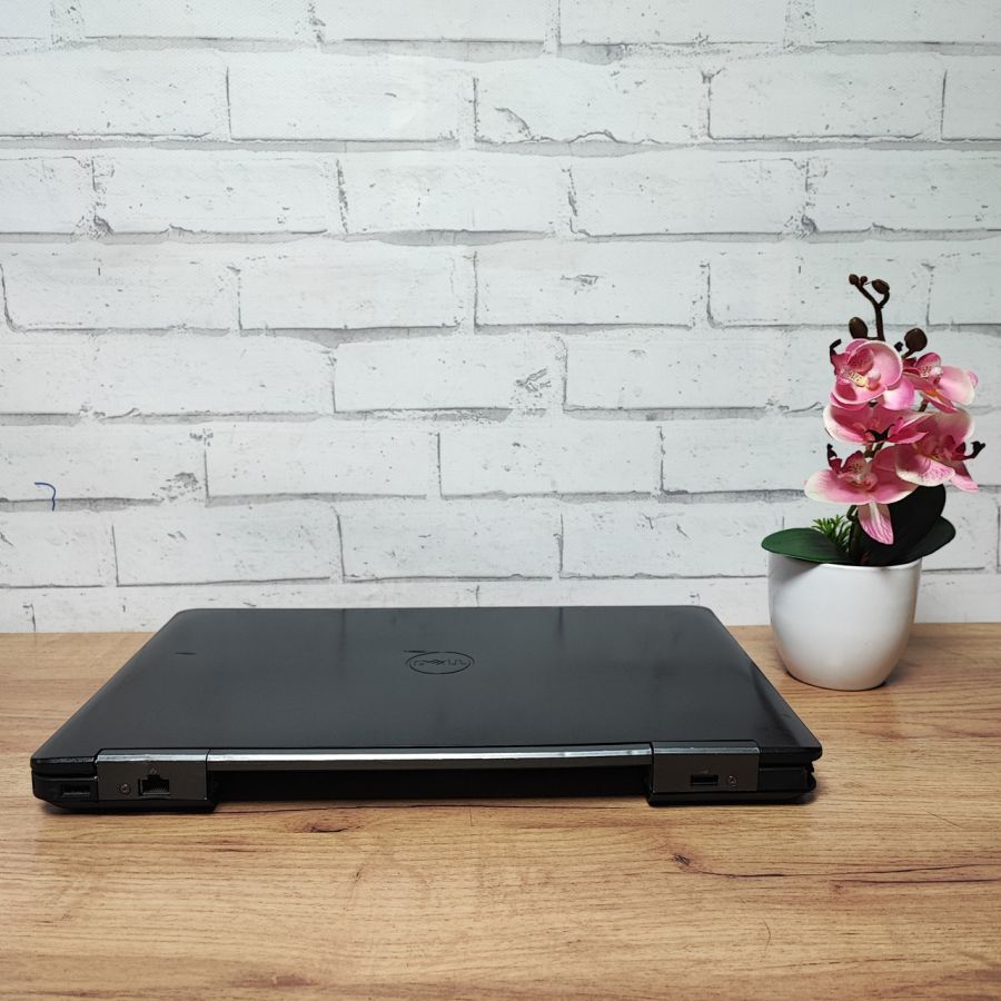 Уцінка! Ноутбук Б/В Dell Latitude E5540, Intel Core i3-4010U, DDR3 8 GB, SSD 128GB, 15.6" HD