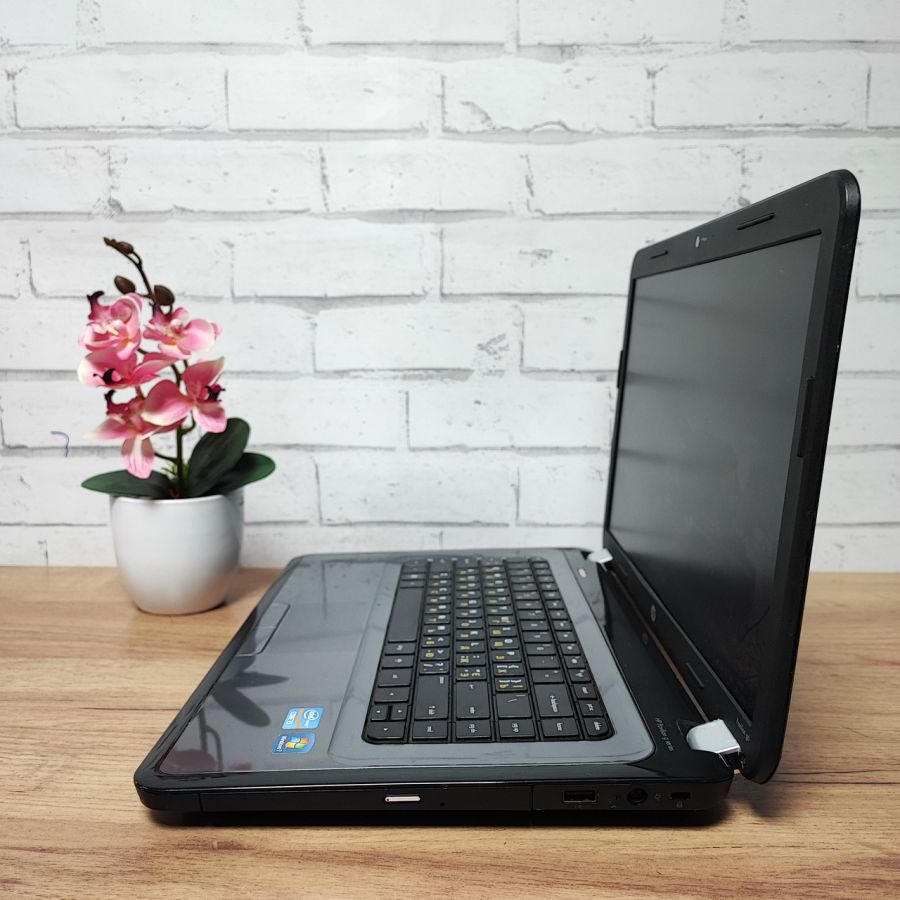 Ноутбук Б/В HP Pavilion g6, Intel Core i3-2430M, DDR3 8 GB, SSD 128GB, 15.6" HD