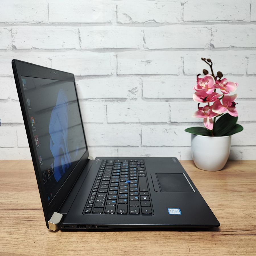 Ноутбук Б/В Toshiba Tecra X40-E, Intel Core i5-8250U, DDR4 16 GB, SSD 256GB, 14" Full HD