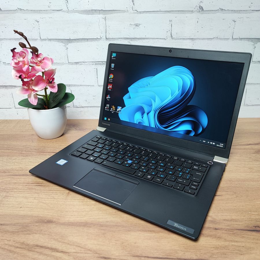 Ноутбук Б/В Toshiba Tecra X40-E, Intel Core i5-8250U, DDR4 16 GB, SSD 256GB, 14" Full HD