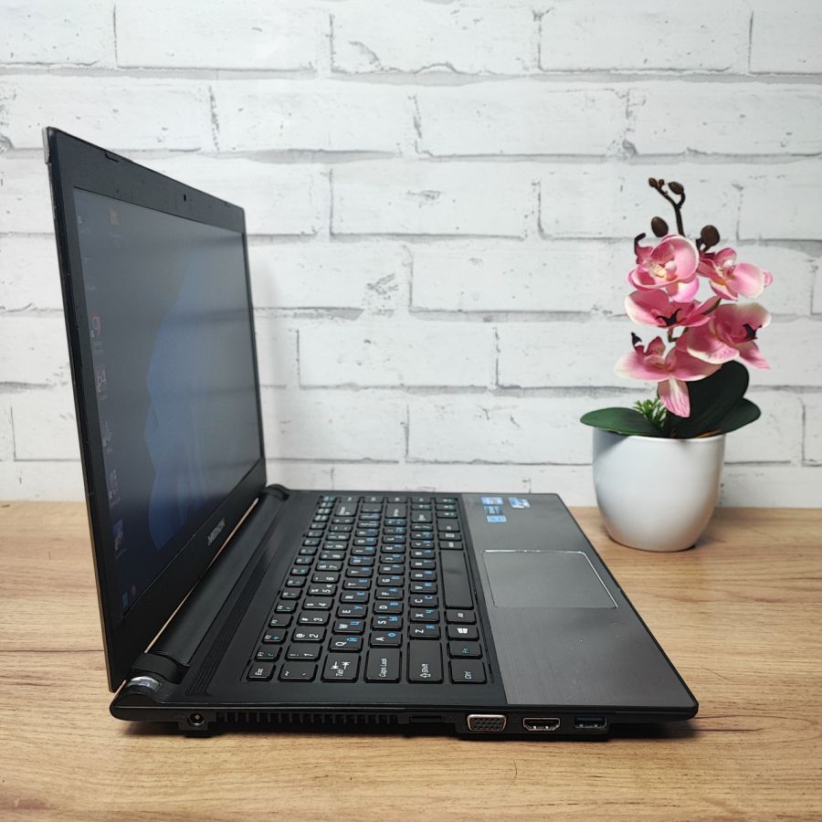 Ноутбук Б/В Medion Akoya S4216, Intel Core i3-3217U, DDR3 8 GB, SSD 128GB, 14" HD