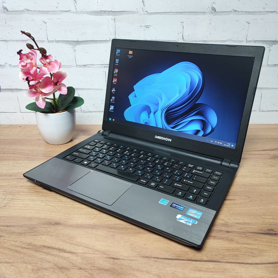 Ноутбук Б/В Medion Akoya S4216, Intel Core i3-3217U, DDR3 8 GB, SSD 128GB, 14" HD