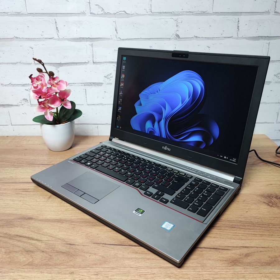 Ноутбук Б/В Fujitsu H760, Intel Core i7-6820HQ, DDR4 8 GB, SSD 128GB, NVIDIA Quadro M1000M 2Gb, 15.6" Full HD
