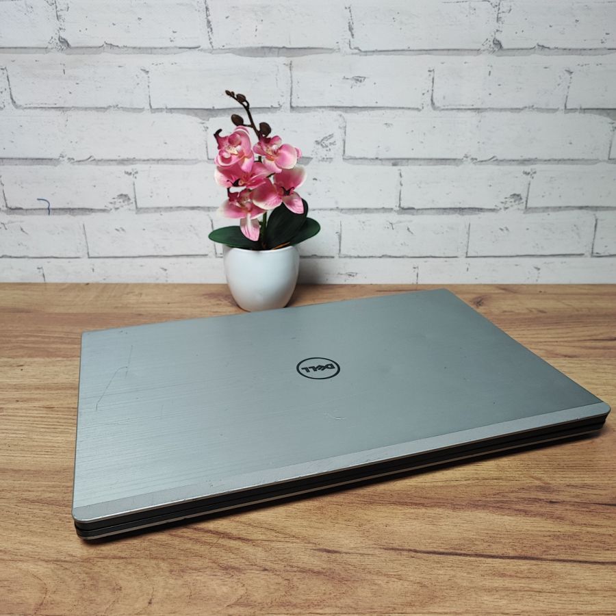 Ноутбук Б/В Dell P26E, Intel Core i3-4030U, DDR3 8 GB, SSD 128GB, 15.6" HD