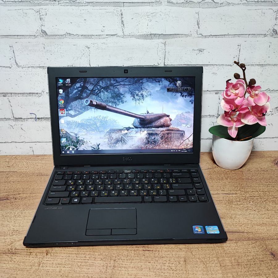 Ноутбук Б/В Dell Latitude 3330, Intel Core i3-3217U, DDR3 8 GB, SSD 128GB, 14" HD