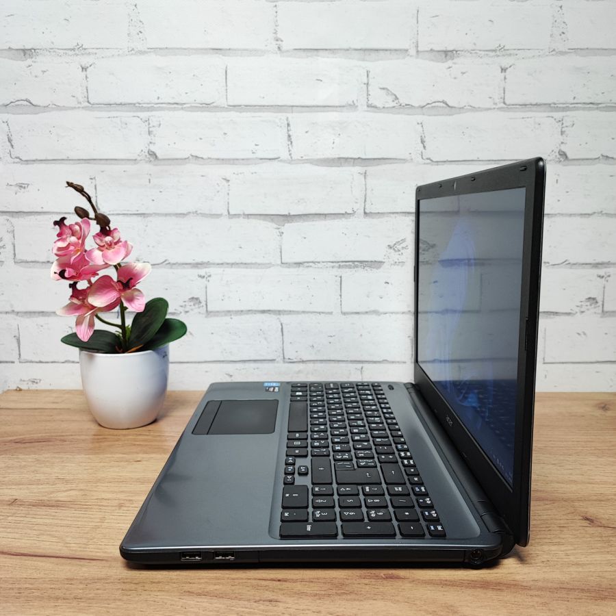 Ноутбук Б/В Acer Aspire E1-V5WE2, Intel Core i5-4200U, DDR3 8 GB, SSD 128GB, 15.6" Full HD