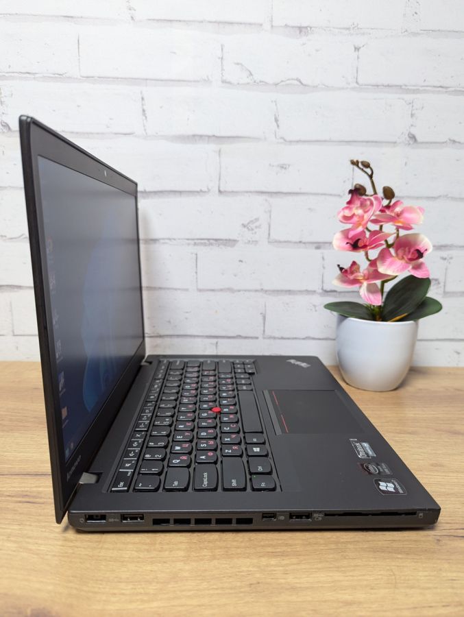 Уцінка! Ноутбук Б/В Lenovo ThinkPad T440S, Intel Core i5-4300U, DDR3 8 GB, SSD 128GB, 14" HD
