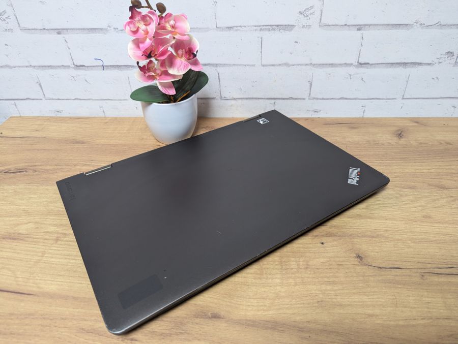 Ноутбук Б/В Lenovo Yoga 15, Intel Core i5-5200U, DDR3 8GB, SSD 256GB, 15" Full HD Сенсор