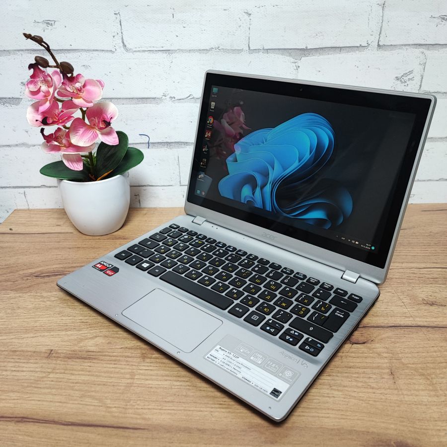Ноутбук Б/В Acer Aspire V5-122P, AMD A4-1250, DDR3 8GB, SSD 128GB, AMD Radeon HD 8210, 11.6" HD Сенсор