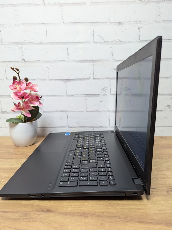 Ноутбук Б/В ASUS P2520L, Intel Core i3-4005U, DDR3 8 GB, SSD 128GB, 15.6" HD