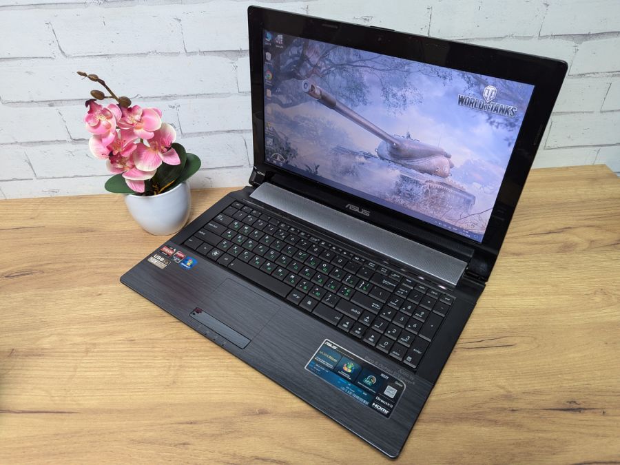 Ноутбук Б/В ASUS N53T, AMD A6-3420M, DDR3 8GB, SSD 256GB, AMD Radeon HD 7600 2GB, 15.6" HD
