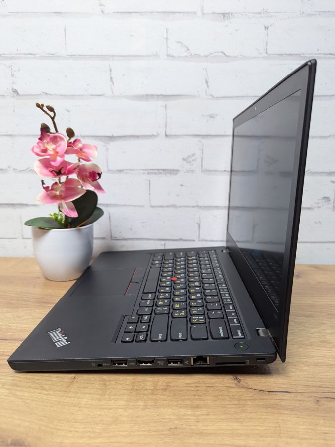 Ноутбук Б/В Lenovo A475, AMD A12-8830B, DDR4, SSD 128GB, AMD Radeon R7 Graphics, 14" Full HD Сенсор