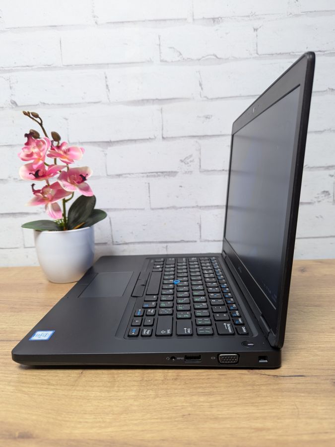 Уцінка! Ноутбук Б/В Dell Latitude 5480, Intel Core i5-6300U, DDR4 8 GB, SSD 128GB, 14" HD