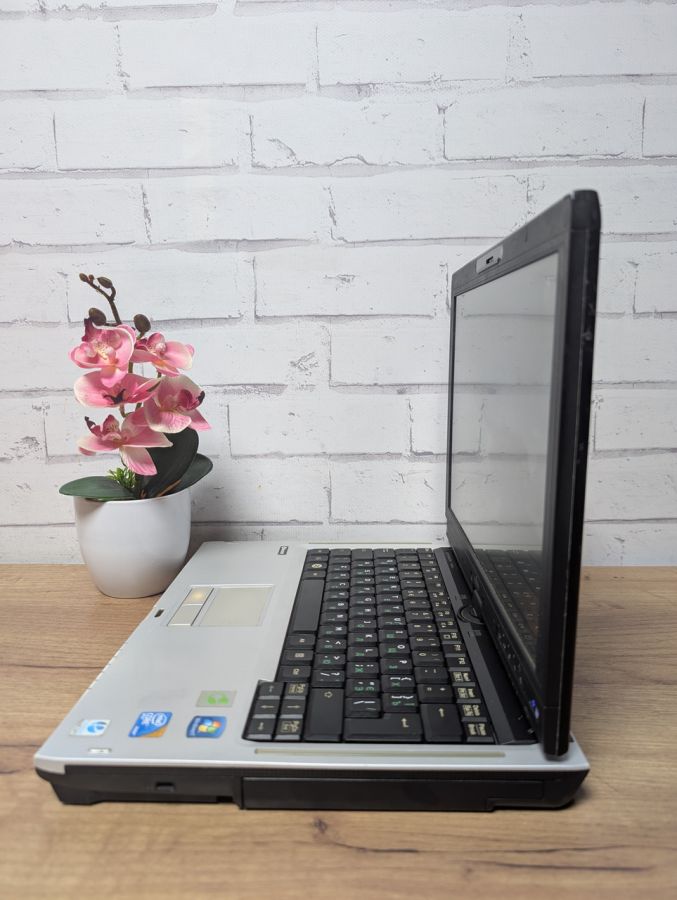 Уцінка! Ноутбук Б/В Fujitsu T900, Intel Core i5-520M, DDR3 4 GB, SSD 128GB, 13.3" HD