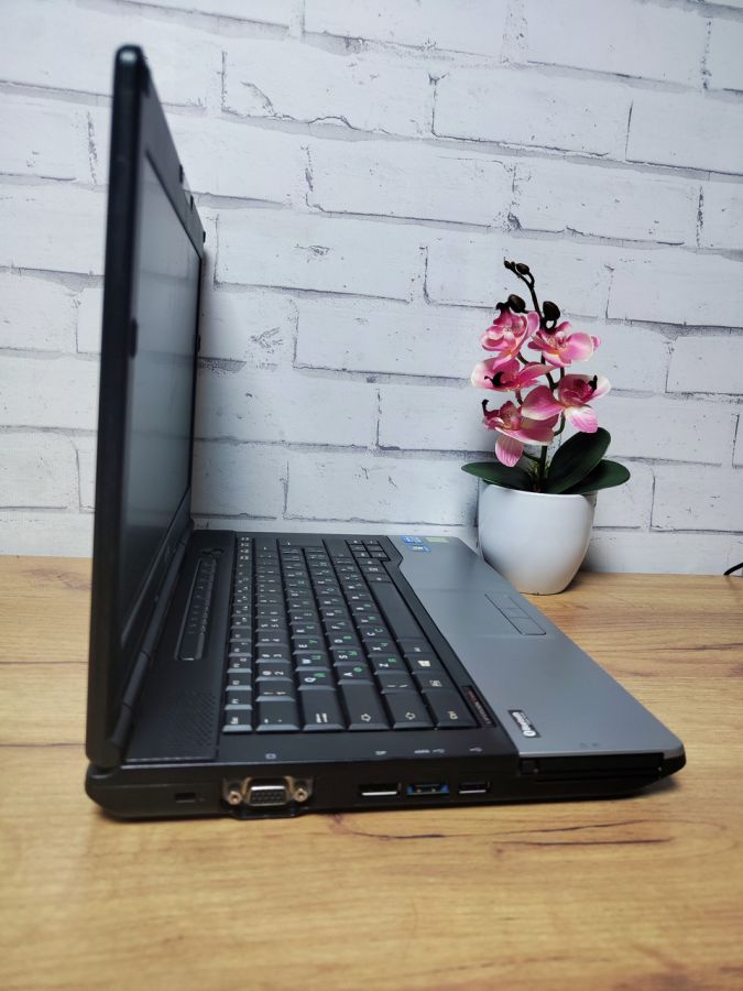 Уцінка! Ноутбук Б/В Fujitsu S782, Intel Core i5-3320M, DDR3 4 GB, SSD 128GB, 13.3" HD
