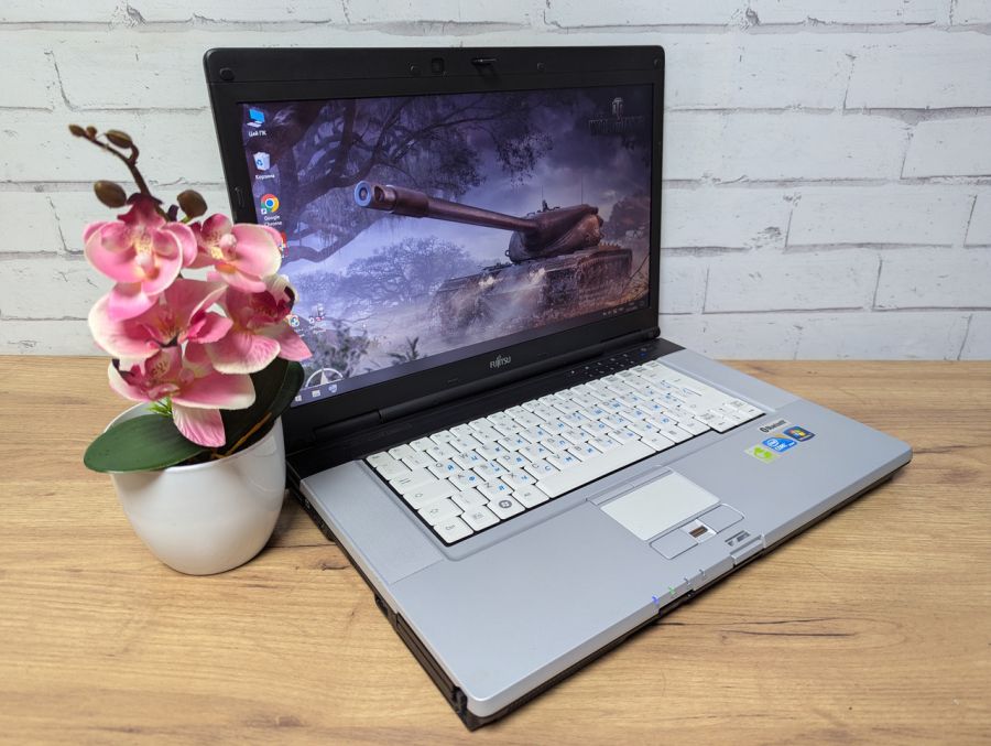 Уцінка! Ноутбук Б/В Fujitsu E 780, Intel Core i3-370M, DDR3 4 GB, SSD 128GB, 15.6" HD
