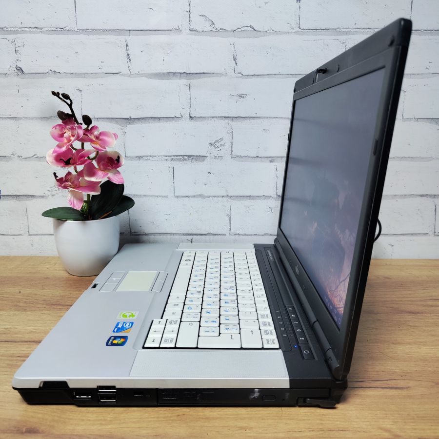Уцінка! Ноутбук Б/В Fujitsu E780, Intel Core i5-560M, DDR3 4 GB, SSD 128GB, 15.6" HD