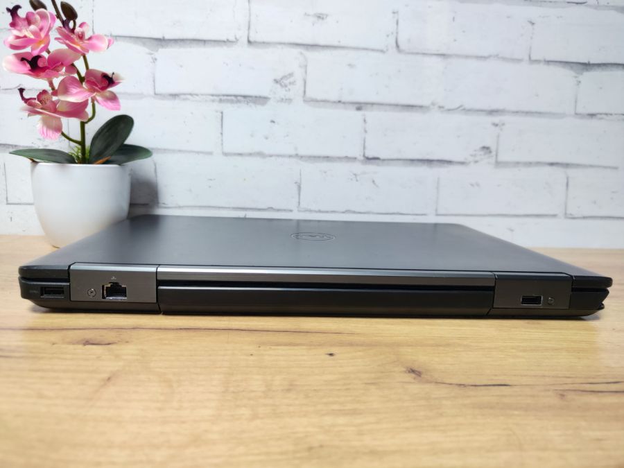 Ноутбук Б/В Dell Latitude E5540, Intel Core i5-4310U, DDR3 8 GB, SSD 128GB, GT 720M, 15.6" Full HD