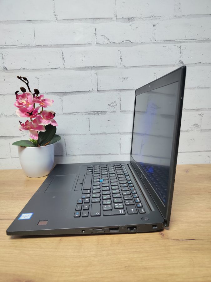 Ноутбук Б/В Dell Lalitude 7490, Intel Core i5-7300U, DDR3 16 GB, SSD 256GB, 14" Full HD