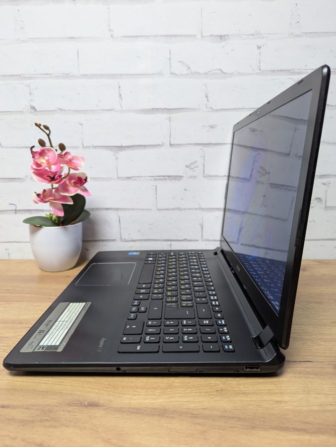Ноутбук Б/В Acer Aspire V5 ZRQ, Intel Core i5-4200U, DDR3 12 GB, SSD 128GB, 15.6" HD