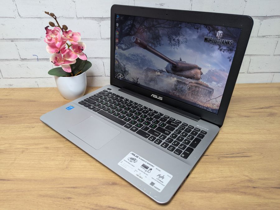 Ноутбук Б/В ASUS R556L, Intel Core i5-5200U, DDR3 8 GB, SSD 128GB, 15.6" HD
