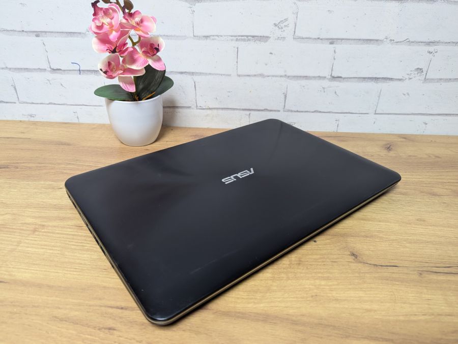 Ноутбук Б/В ASUS R556L, Intel Core i5-5200U, DDR3 8 GB, SSD 128GB, 15.6" HD
