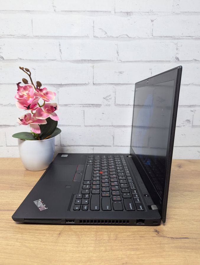 Ноутбук Б/В Lenovo ThinkPad T14, Intel Core i5-10210U, DDR3 24 GB, SSD 128GB, 14" Full HD