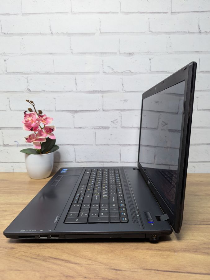 Ноутбук Б/В Acer TravelMate 7740 serias, Intel Core i3-370M, DDR3 8 GB, SSD 128GB, 17.3" HD