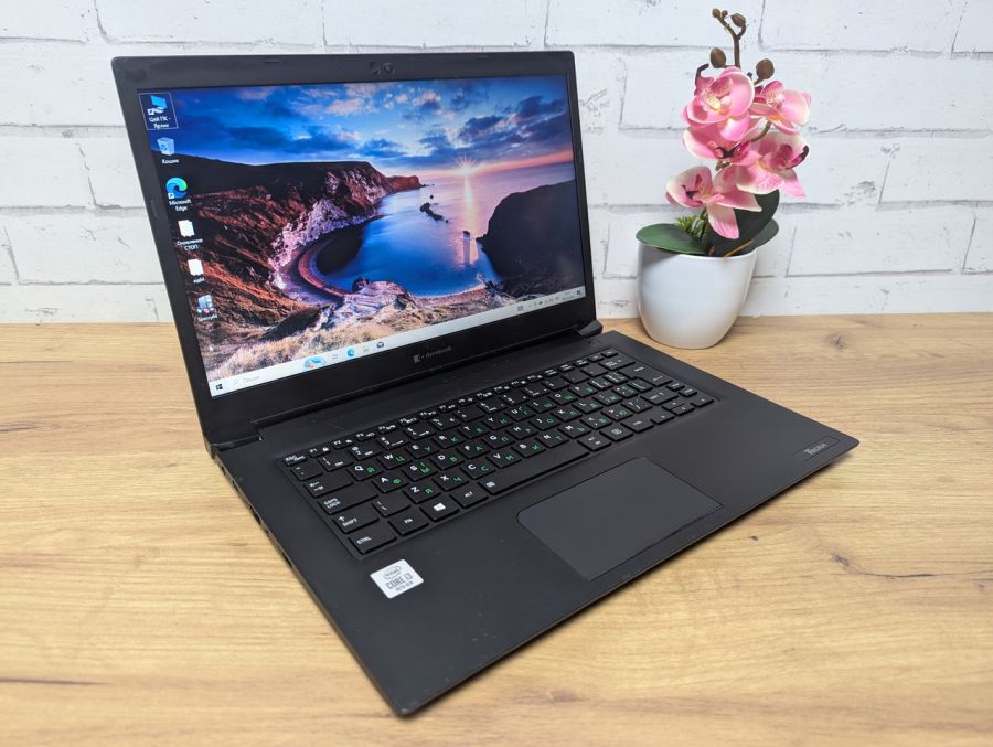 Ноутбук Б/В DynaBook Tecra A40-G-18H, Intel Core i3-10110U, SSD 500GB, 14" HD