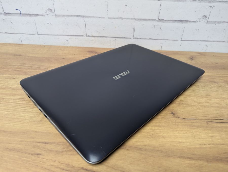 Ноутбук Б/В ASUS R558U, Intel Core i5-7200U, DDR3 16 GB, SSD 500GB, 15.6" Full HD