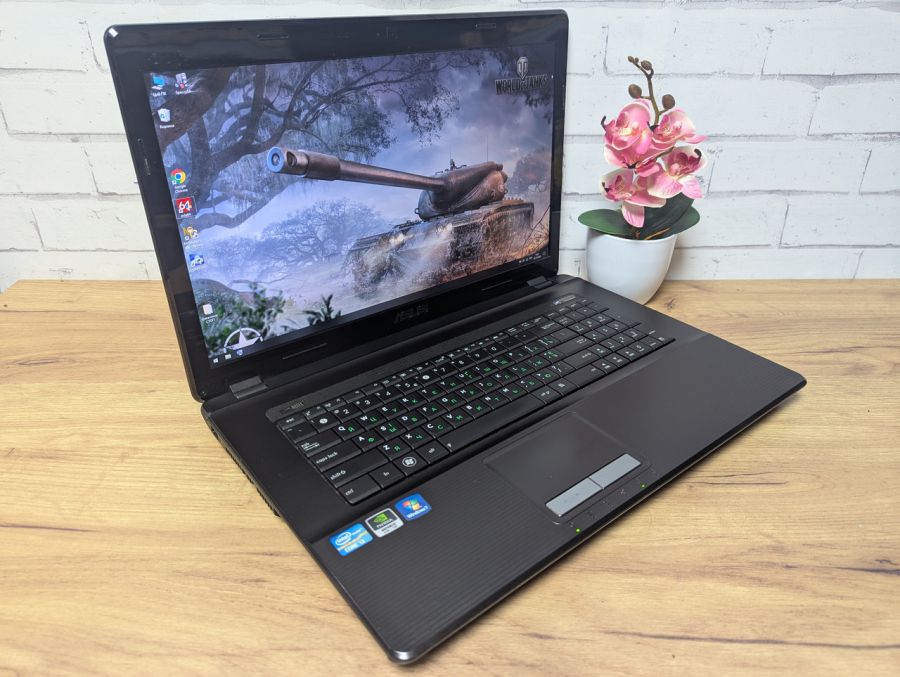 Уцінка! Ноутбук Б/В ASUS K73S, Intel Core i3-2350M, DDR3 8 GB, SSD 128GB, NVIDIA GeForse 610M 1Gb, 17" Full HD