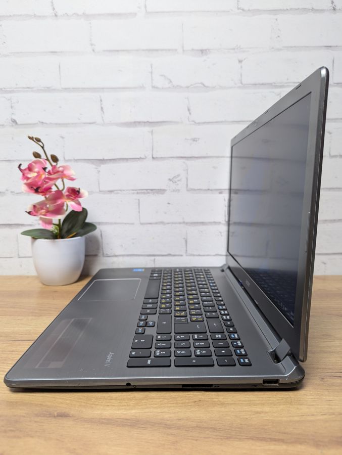 Ноутбук Б/В Acer Aspire V5 ZRQ, Intel Core i5-4200U, DDR3 8 GB, SSD 128GB, 15.6" HD