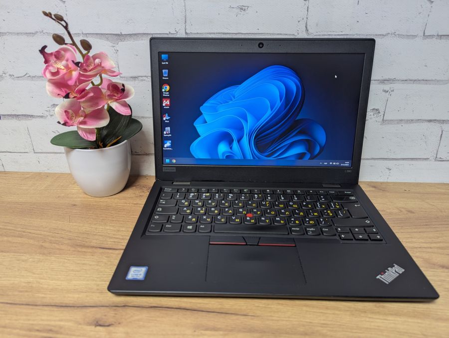 Ноутбук Б/В Lenovo ThinkPad L390, Intel Core i3-8145U, DDR4 16 GB, SSD 128GB, 13" HD