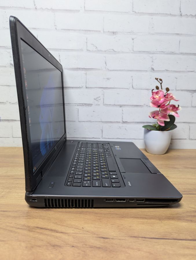 Ноутбук Б/В HP ZBook, Intel Core i7-4940MX, DDR3, SSD 256GB, NVIDIA Quadro K4100M, 17" Full HD