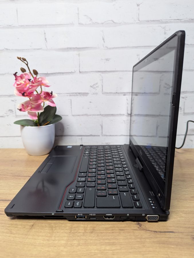 Ноутбук Б/В Fujitsu T938, Intel Core i5-8350U, DDR4, SSD 256GB, 13" Full HD Сенсор