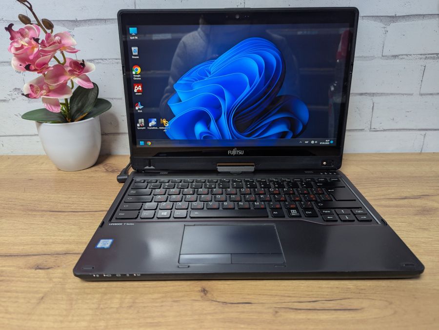 Ноутбук Б/В Fujitsu T938, Intel Core i5-8350U, DDR4, SSD 256GB, 13" Full HD Сенсор