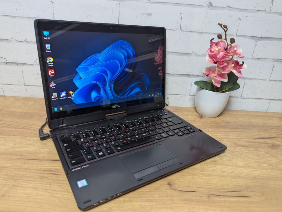Ноутбук Б/В Fujitsu T938, Intel Core i5-8350U, DDR4, SSD 256GB, 13" Full HD Сенсор