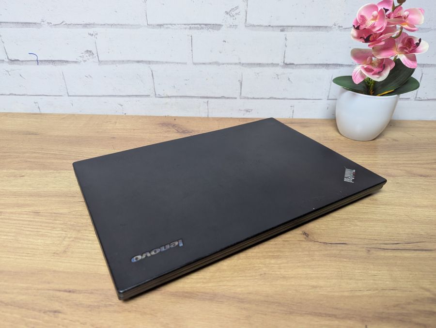 Ноутбук Б/В Lenovo ThinkPad T520, Intel Core i5-2520M, DDR3, SSD 128GB, 15.6" HD